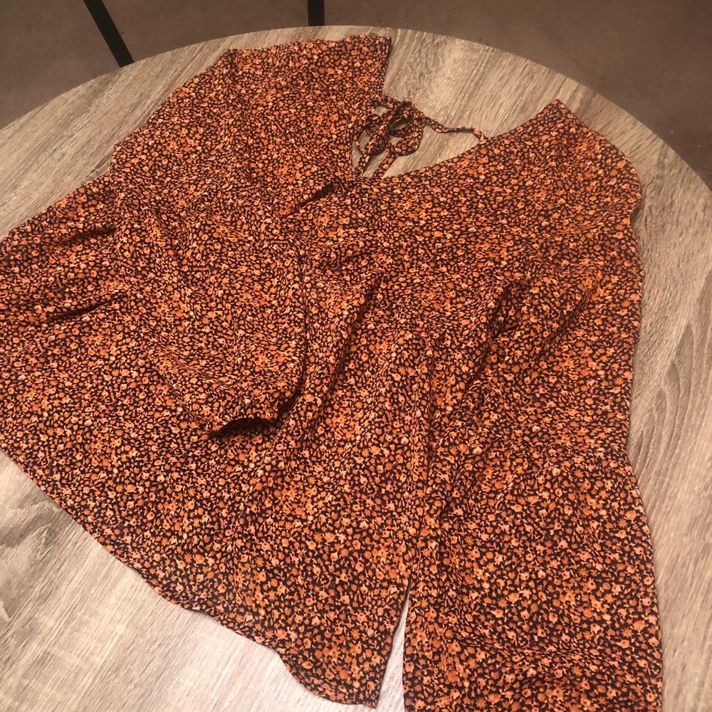 Women’s Mossimo small top